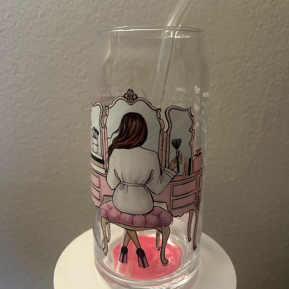 Chic Vanity Glass Tumbler with Glass Tumbler